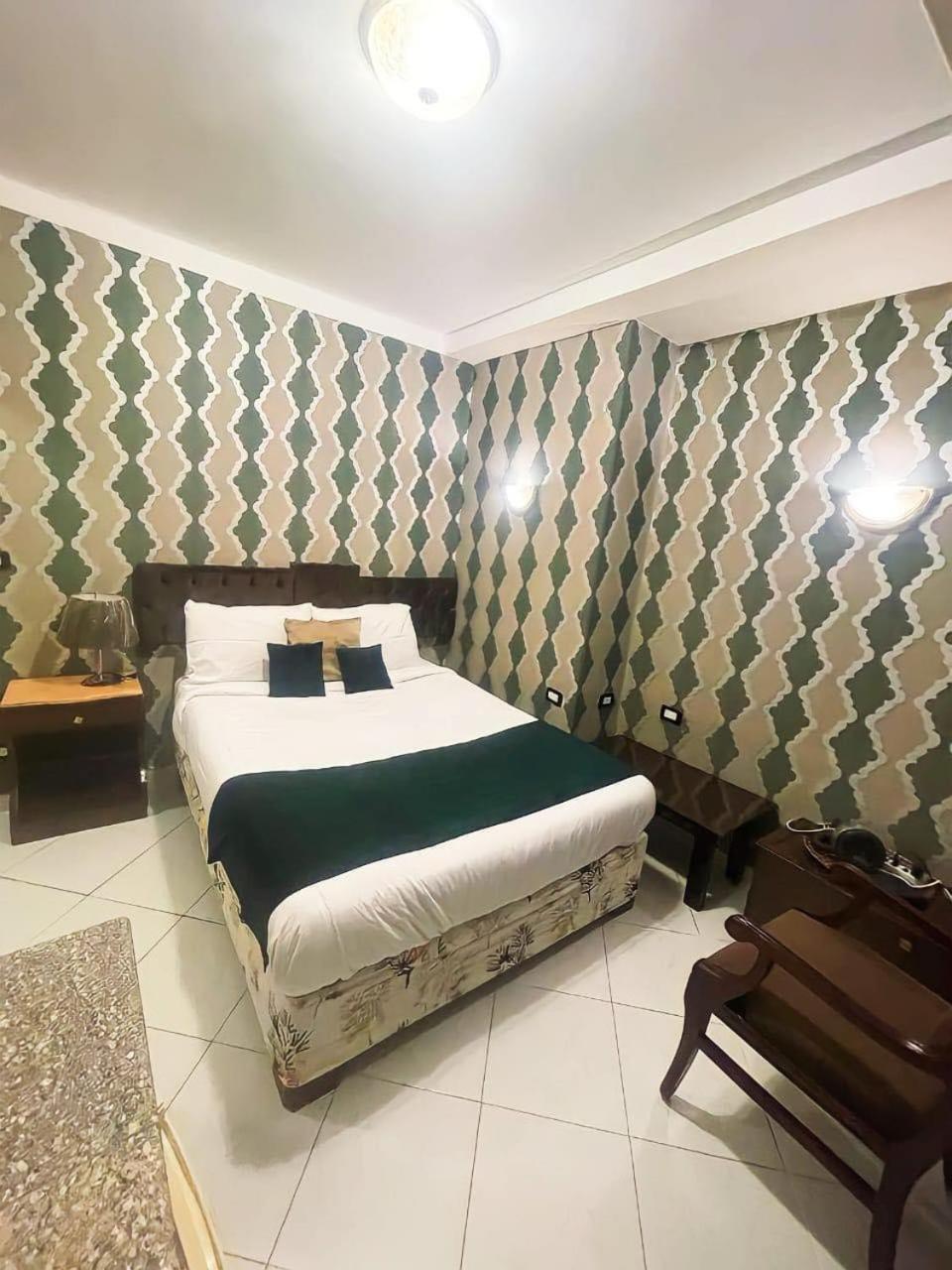 Golden Sun Hotel - Хургада Экстерьер фото